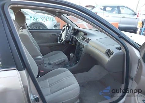 2000 Toyota Camry Ce from USA, damaged, VIN 4T1BG22K3YU681463